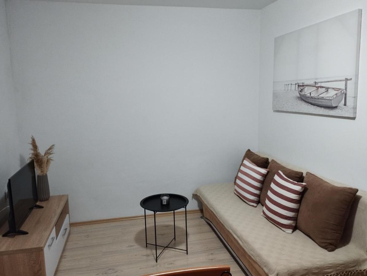 Apartments Mijo Kastela Bagian luar foto
